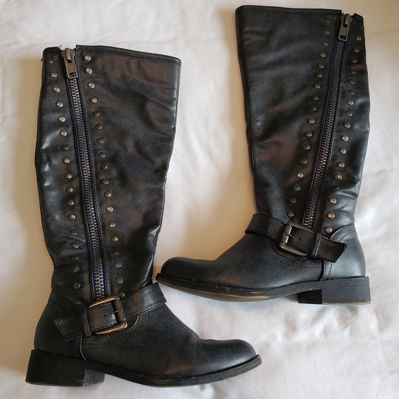 Madden Girl Shoes - Madden Girl Cooperrr Boots, Dark Gray With Blue Zipper Accents, Size 6